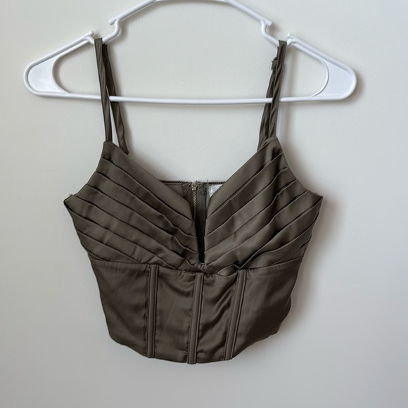MED USA Green Cropped Tank Top Satin Balconette Style Size Small - Picture 1 of 7